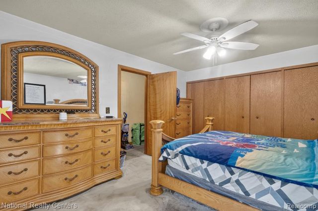 24644 Edgemont Drive, Southfield, MI 48033