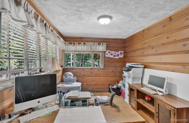 24644 Edgemont Drive, Southfield, MI 48033