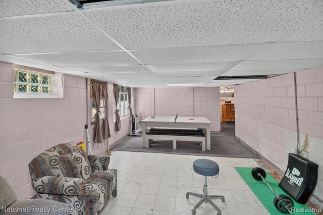 24644 Edgemont Drive, Southfield, MI 48033