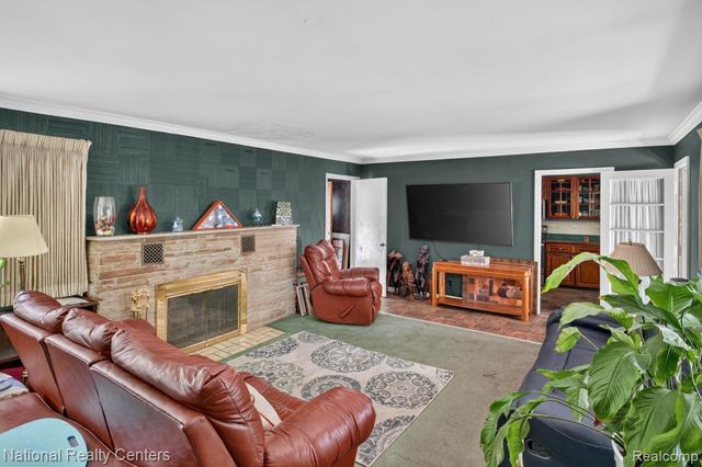 24644 Edgemont Drive, Southfield, MI 48033