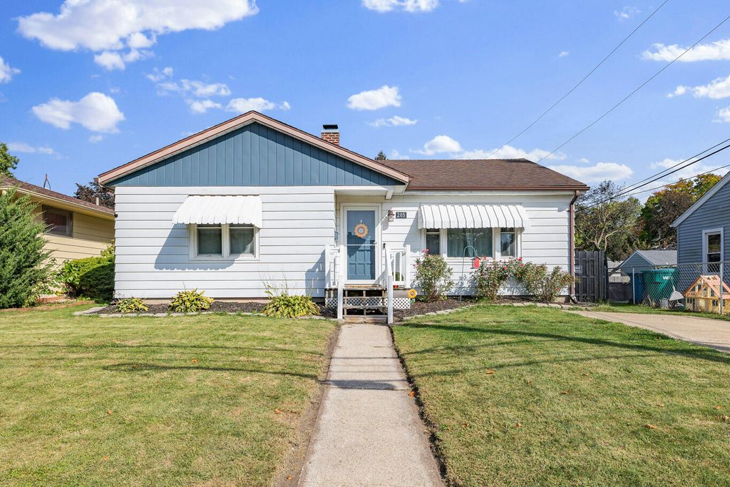 205 Lawrence Street, La Porte, IN 46350