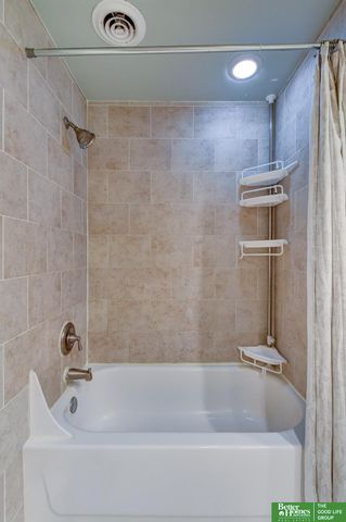1605 N 59th Street, Omaha, NE 68104