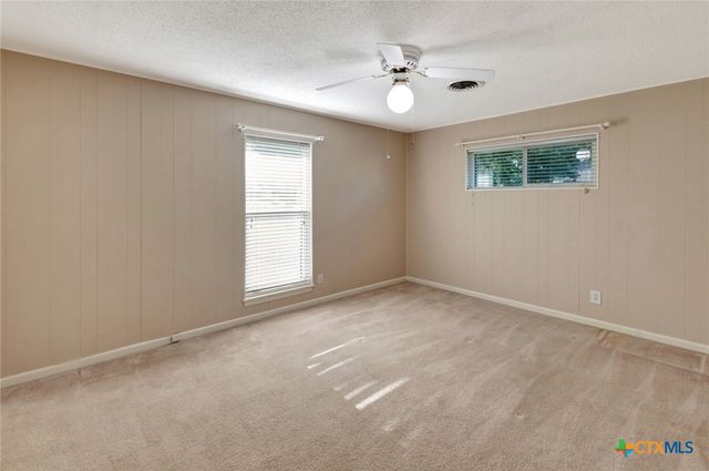 919 Eden Roc Street, Victoria, TX 77904