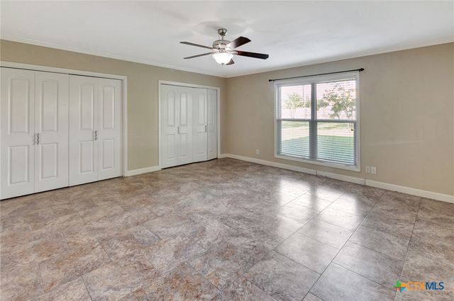 919 Eden Roc Street, Victoria, TX 77904