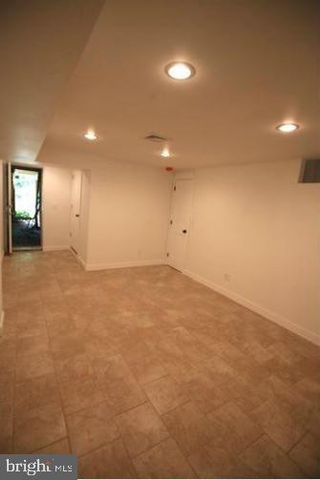 469 W HARVEY ST, Philadelphia, PA 19144