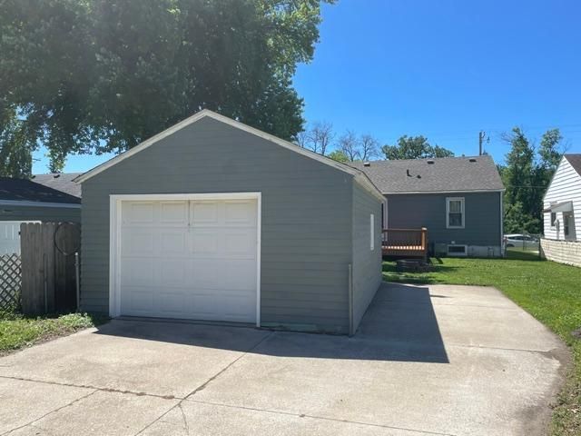 1204 11th Avenue SW, Austin, MN 55912