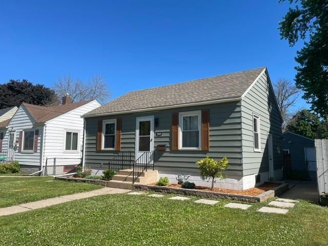 1204 11th Avenue SW, Austin, MN 55912