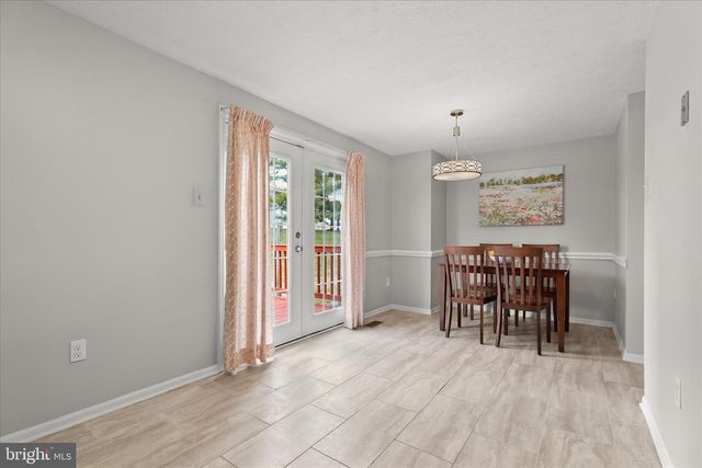 2152 CEDAR BARN WAY, Baltimore, MD 21244