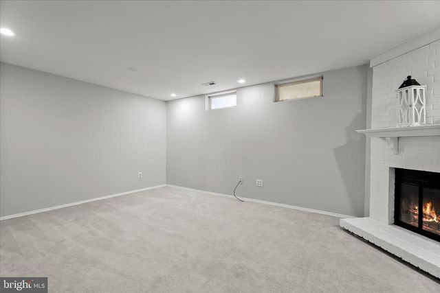 2152 CEDAR BARN WAY, Baltimore, MD 21244