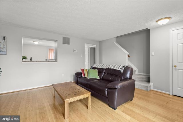 2152 CEDAR BARN WAY, Baltimore, MD 21244