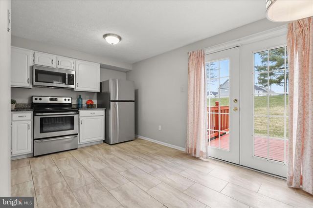 2152 CEDAR BARN WAY, Baltimore, MD 21244