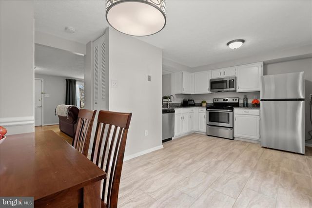 2152 CEDAR BARN WAY, Baltimore, MD 21244