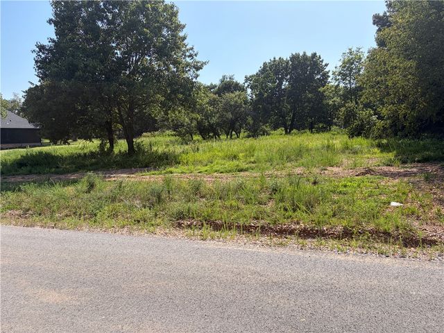 13125 Wallys Way, Siloam Springs, AR 72734
