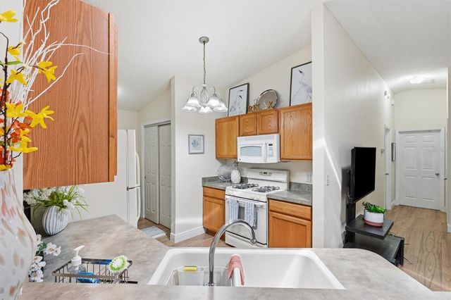 2484 KINGSTREE PLACE, The Villages, FL 32162