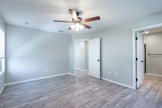 2620 N Prospect Avenue, Springfield, MO 65803