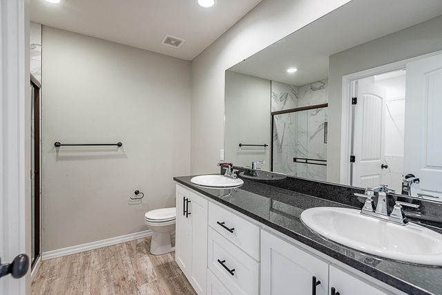 2620 N Prospect Avenue, Springfield, MO 65803