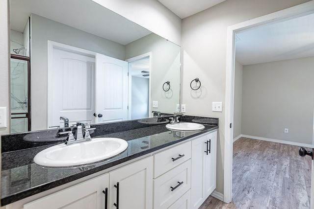 2620 N Prospect Avenue, Springfield, MO 65803