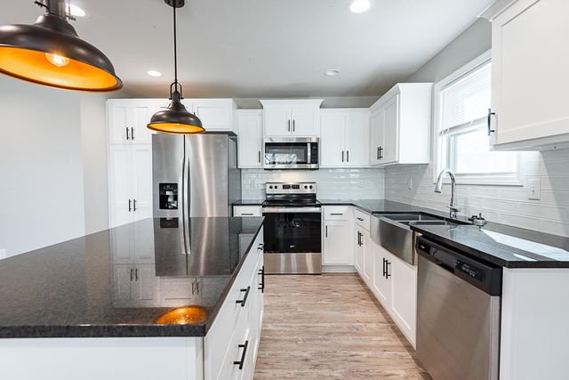 2620 N Prospect Avenue, Springfield, MO 65803