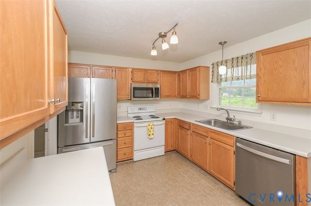 7869 Silktree Pl, Mechanicsville, VA 23111