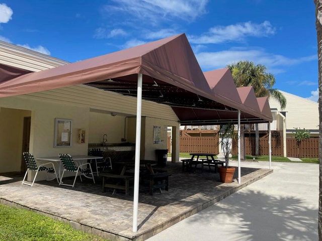 641 Executive Center Drive P-105, West Palm Beach, FL 33401