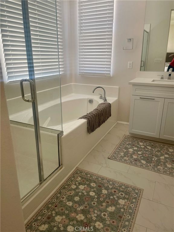 Image 11 of property listing at 28382 Wild Rose, Highland, CA 92346