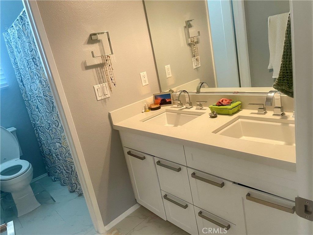 Image 13 of property listing at 28382 Wild Rose, Highland, CA 92346