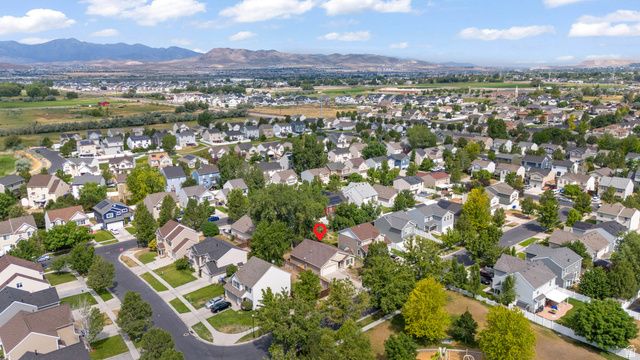 24 N MONTROSE LN, Saratoga Springs, UT 84043