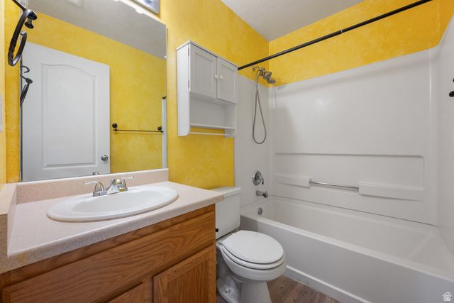24 N MONTROSE LN, Saratoga Springs, UT 84043