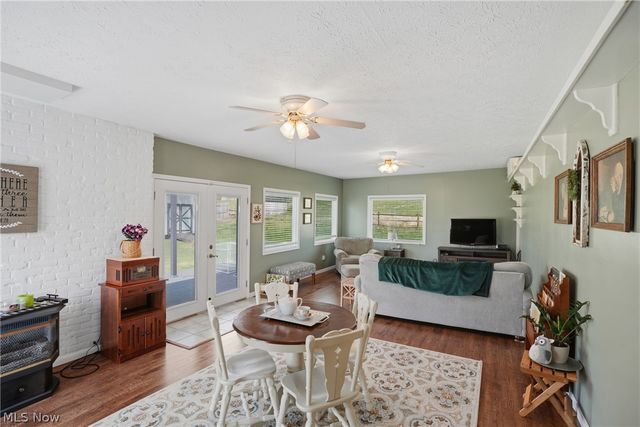 41 Cranberry Street, Washington, WV 26181