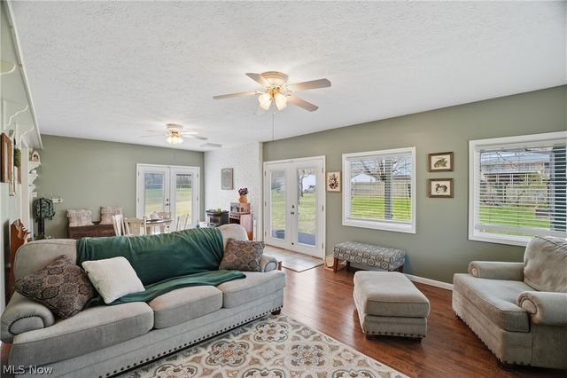 41 Cranberry Street, Washington, WV 26181