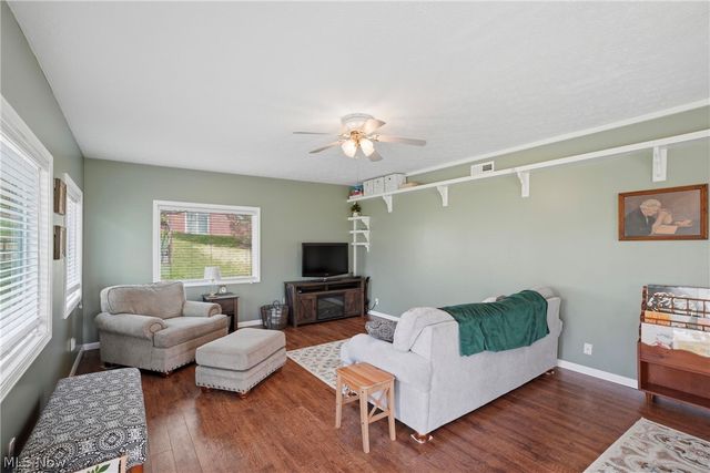 41 Cranberry Street, Washington, WV 26181