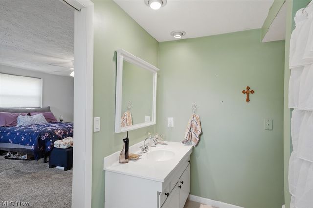 41 Cranberry Street, Washington, WV 26181