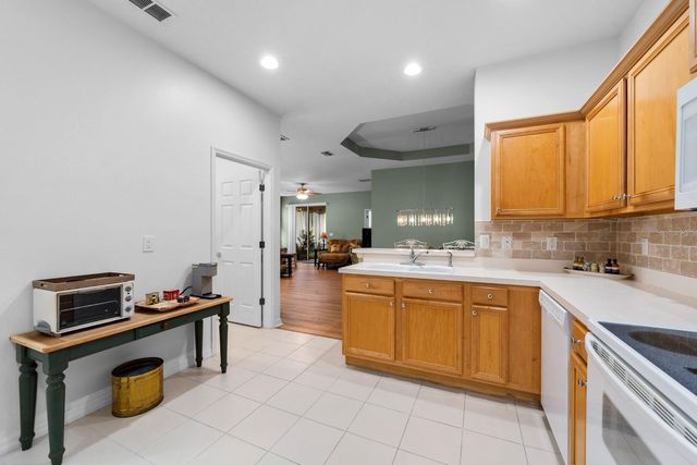 3512 GRAND MAGNOLIA PLACE, Valrico, FL 33596