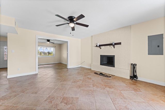 15302 Yellow Bird Road, Hockley, TX 77447