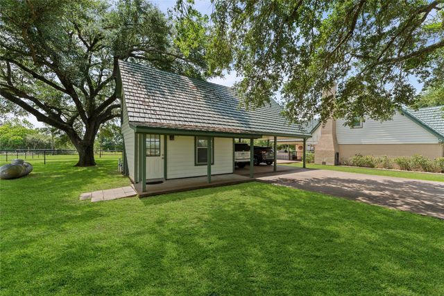 15302 Yellow Bird Road, Hockley, TX 77447