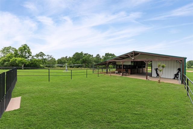 15302 Yellow Bird Road, Hockley, TX 77447