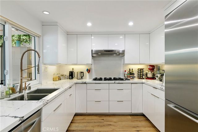 24411 Highlander Road, West Hills, CA 91307