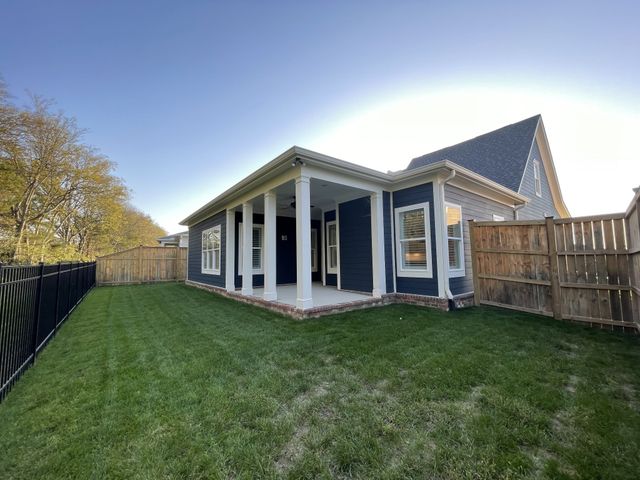 7037 Bolton St, Franklin, TN 37064