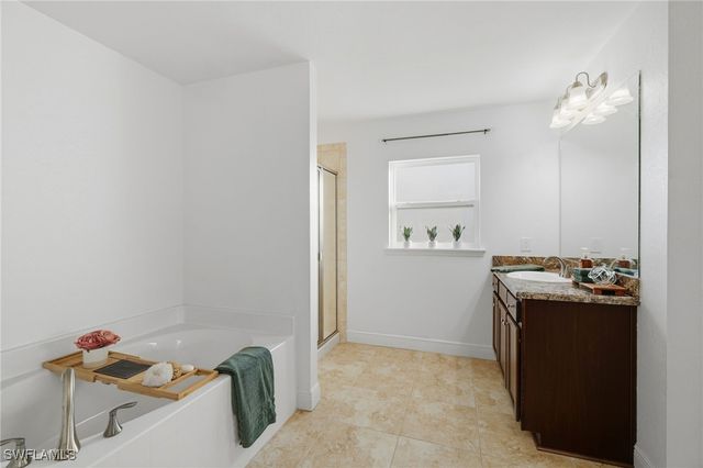 1330 NW 7th AVE, Cape Coral, FL 33993