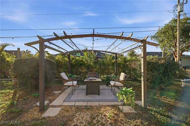 1330 NW 7th AVE, Cape Coral, FL 33993