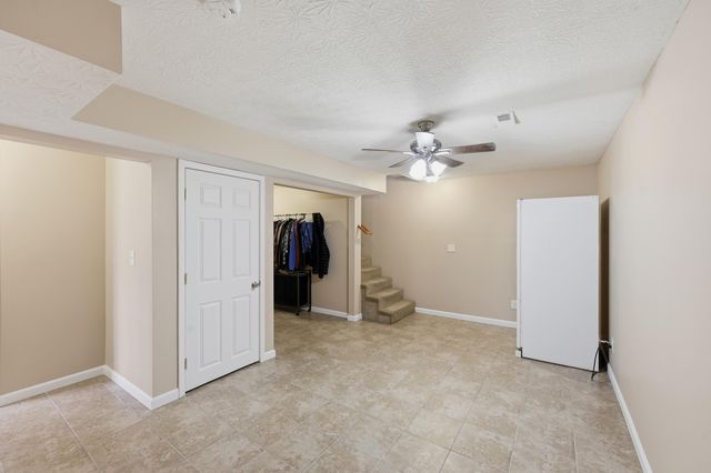 2245 Dug Hill Road, Irvine, KY 40336