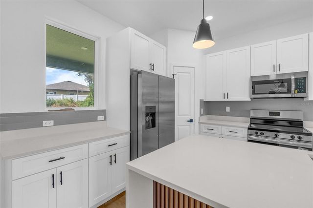 15612 SW 22ND COURT, Ocala, FL 34473