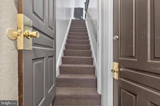 214 W JACKSON ST, York, PA 17401