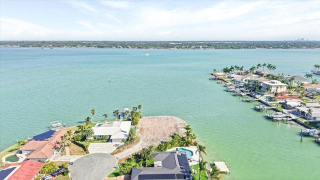 745 126TH AVENUE, Treasure Island, FL 33706