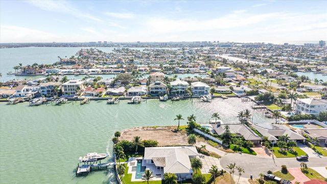 745 126TH AVENUE, Treasure Island, FL 33706