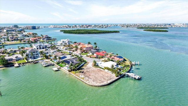 745 126TH AVENUE, Treasure Island, FL 33706