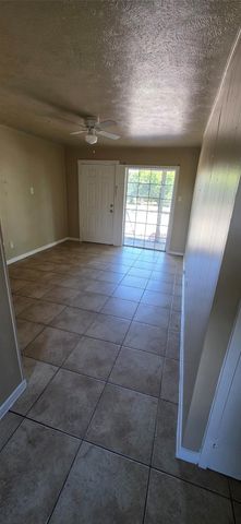 4005 Irvington Boulevard 6, Houston, TX 77009