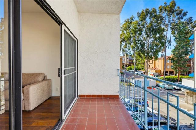 8328 Regents Road 1F, San Diego, CA 92122