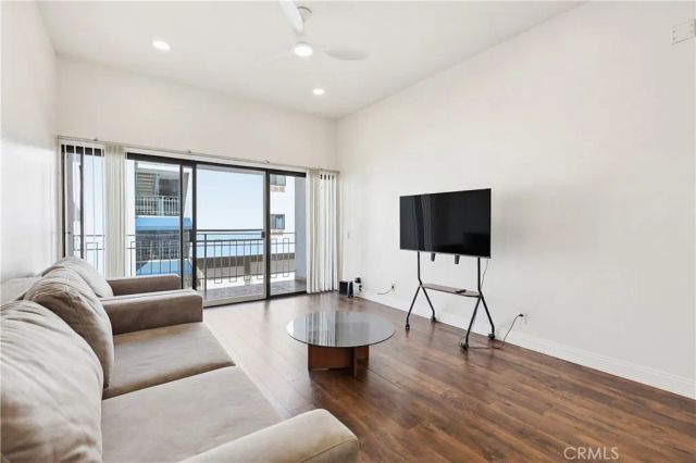 8328 Regents Road 1F, San Diego, CA 92122