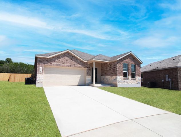 1906 Starlight Street, Angleton, TX 77515